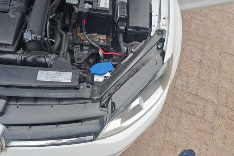 Used Volkswagen Golf 2016 230TSI Automatic Comfort Version Engine Bay Left