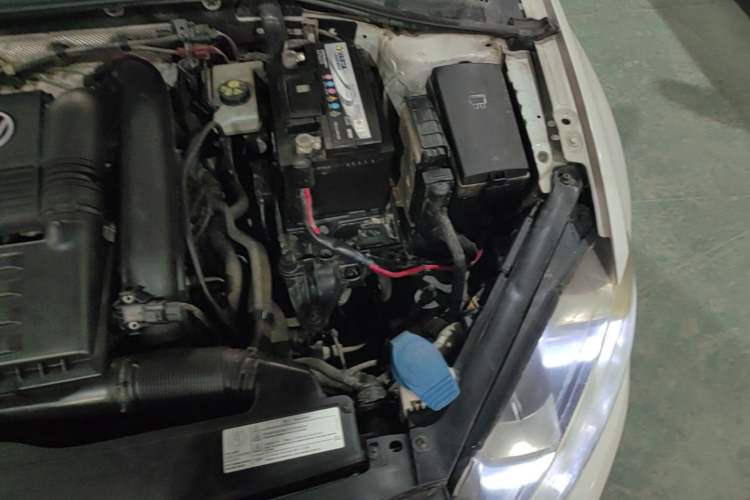 Used Volkswagen Golf 2016 230TSI Automatic Comfort Version Engine Bay Left
