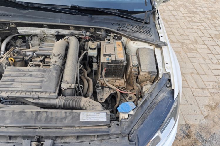 Used Volkswagen Golf 2016 230TSI Automatic Comfort Version Engine Bay Left