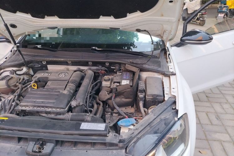 Used Volkswagen Golf 2016 230TSI Automatic Comfort Version Engine Bay Left