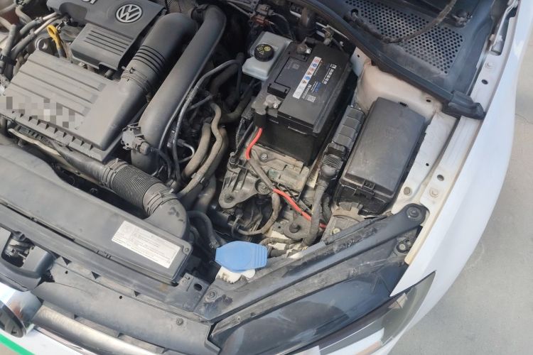 Used Volkswagen Golf 2016 230TSI Automatic Comfort Version Engine Bay Left