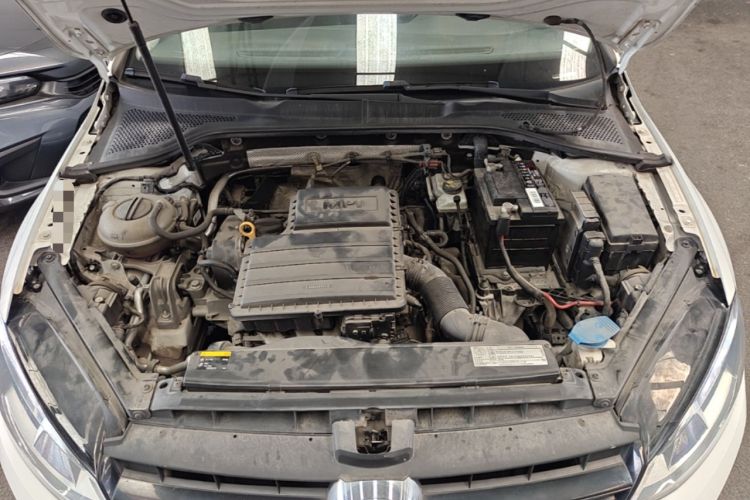 Used Volkswagen Golf 2016 1.6L Automatic Comfort Model Engine Bay