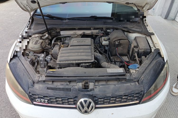 Used Volkswagen Golf 2016 1.6L Automatic Fashion Model Engine Bay