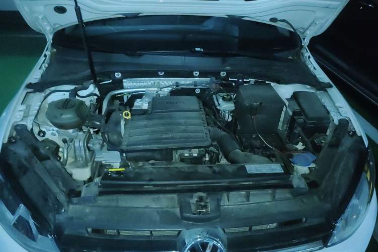 Used Volkswagen Golf 2016 1.6L Automatic Comfort Model Engine Bay
