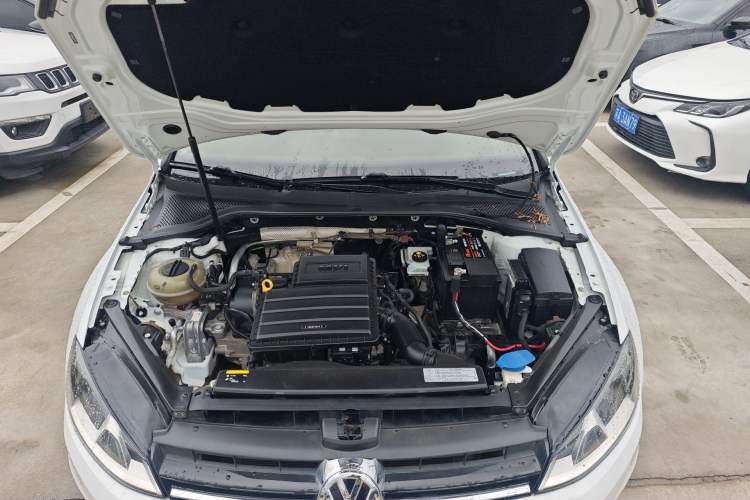 Used Volkswagen Golf 2016 1.6L Automatic Comfort Model Engine Bay