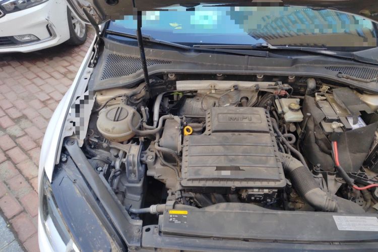 Used Volkswagen Golf 2016 1.6L Automatic Comfort Model Engine Bay Right