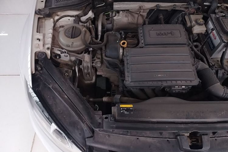 Used Volkswagen Golf 2016 1.6L Automatic Comfort Model Engine Bay Right