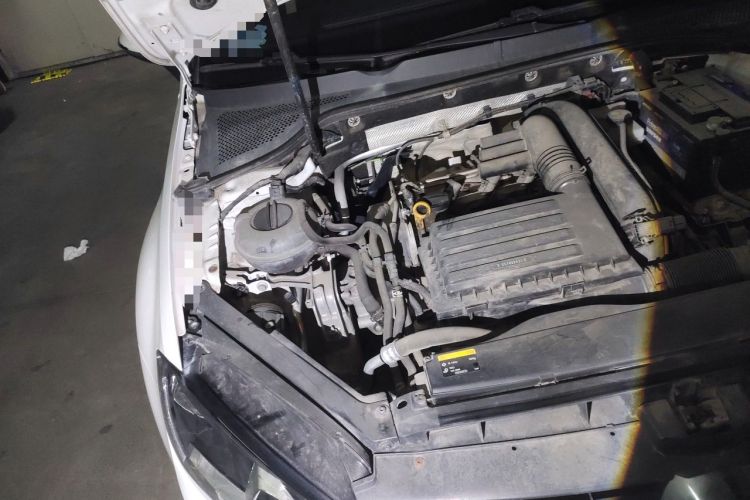 Used Volkswagen Golf 2016 230TSI Automatic Comfort Version Engine Bay Right