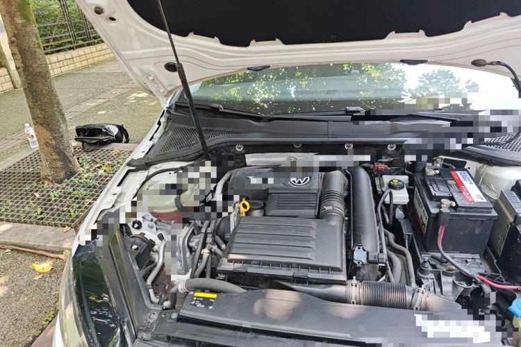 Used Volkswagen Golf 2016 230TSI Automatic Comfort Version Engine Bay Right