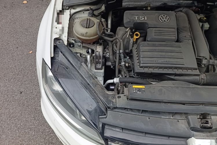 Used Volkswagen Golf 2016 1.4TSI Automatic R-Line Engine Bay Right