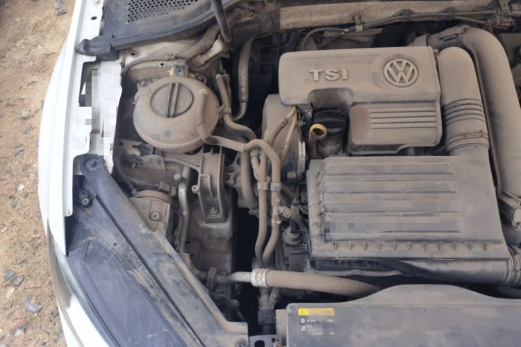 Used Volkswagen Golf 2016 230TSI Automatic Luxury Version Engine Bay Right