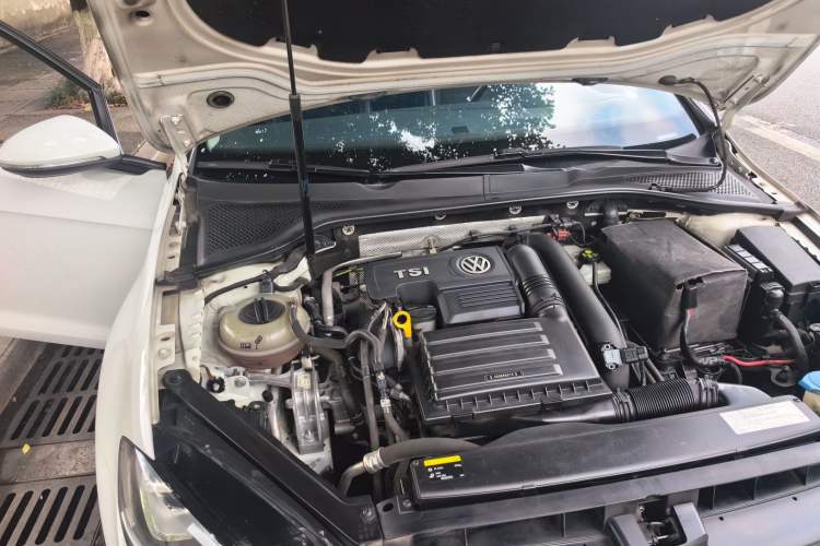 Used Volkswagen Golf 2016 280TSI Automatic Flagship Model Engine Bay Right