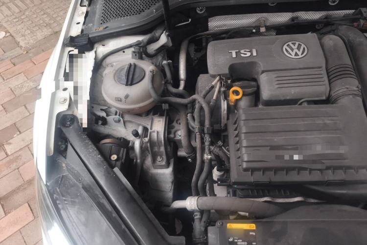 Used Volkswagen Golf 2016 230TSI Automatic Comfort Version Engine Bay Right