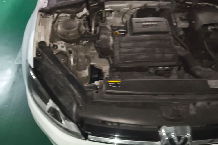 Used Volkswagen Golf 2016 1.6L Automatic Comfort Model Engine Bay Right