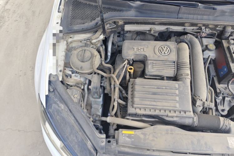 Used Volkswagen Golf 2016 230TSI Automatic Comfort Version Engine Bay Right