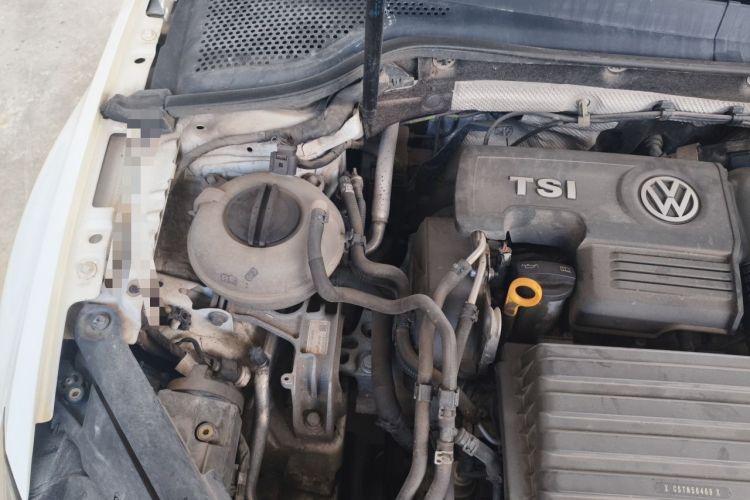 Used Volkswagen Golf 2016 230TSI Automatic Comfort Version Engine Bay Right
