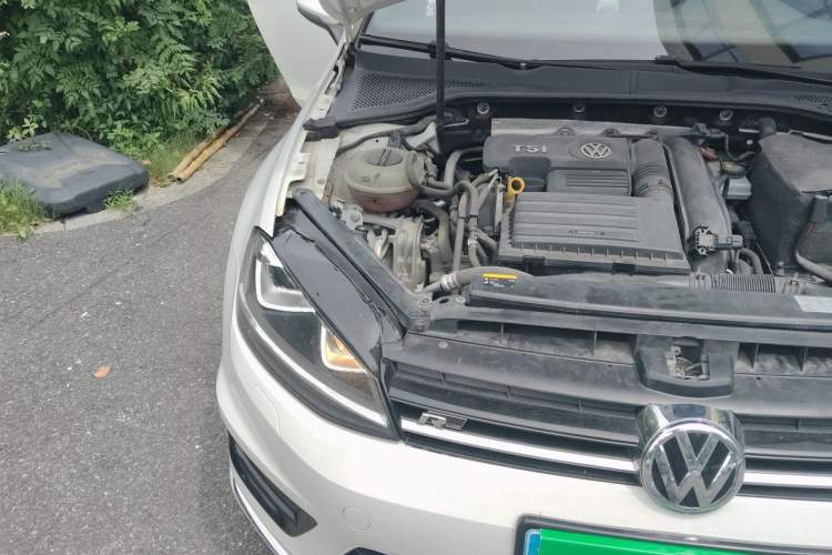 Used Volkswagen Golf 2016 1.4TSI Automatic R-Line Engine Bay Right