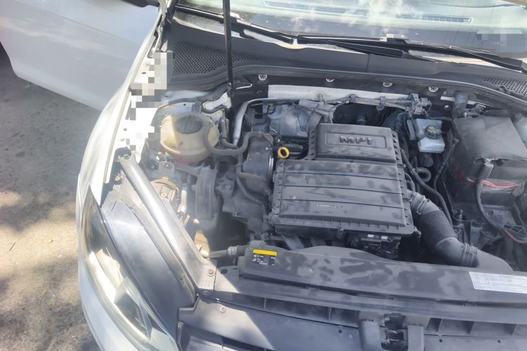 Used Volkswagen Golf 2016 1.6L Automatic Comfort Model Engine Bay Right