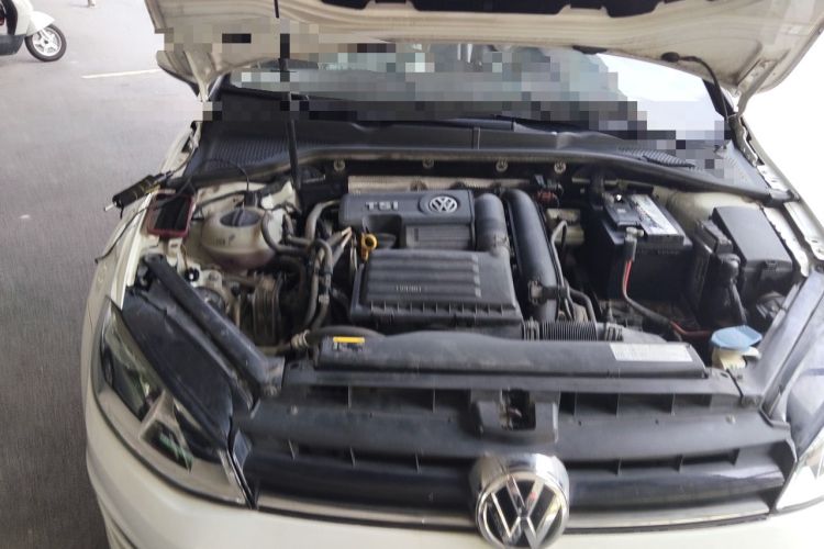 Used Volkswagen Golf 2016 230TSI Automatic Comfort Version Engine Bay Right