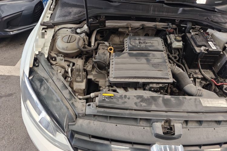 Used Volkswagen Golf 2016 1.6L Automatic Comfort Model Engine Bay Right