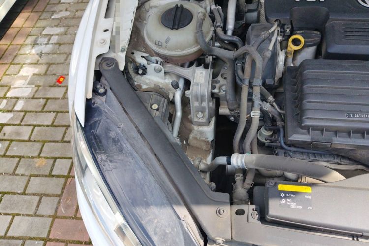 Used Volkswagen Golf 2016 230TSI Automatic Comfort Version Engine Bay Right