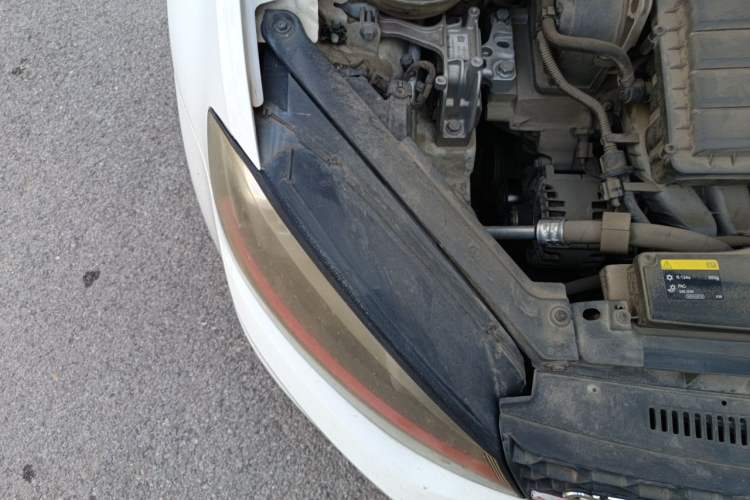 Used Volkswagen Golf 2016 1.6L Automatic Fashion Model Engine Bay Right