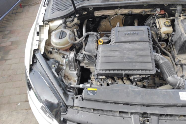 Used Volkswagen Golf 2016 1.6L Automatic Comfort Model Engine Bay Right