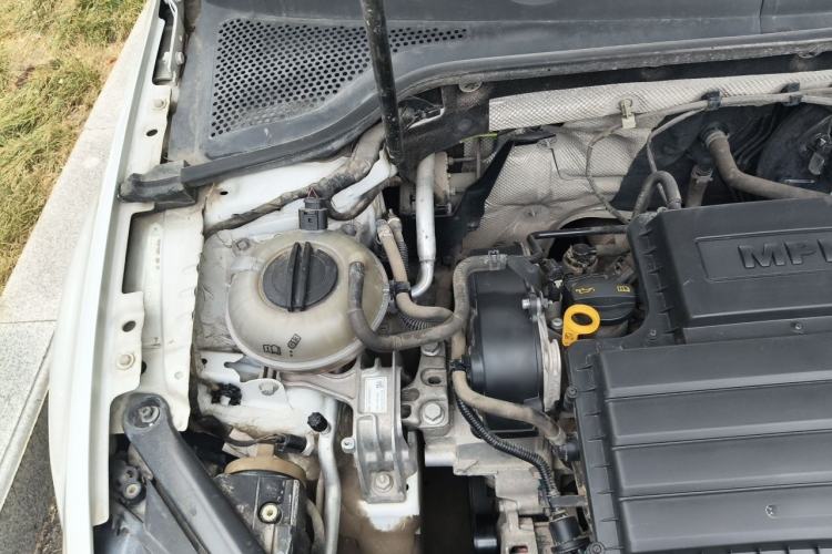 Used Volkswagen Golf 2016 1.6L Automatic Comfort Model Engine Bay Right