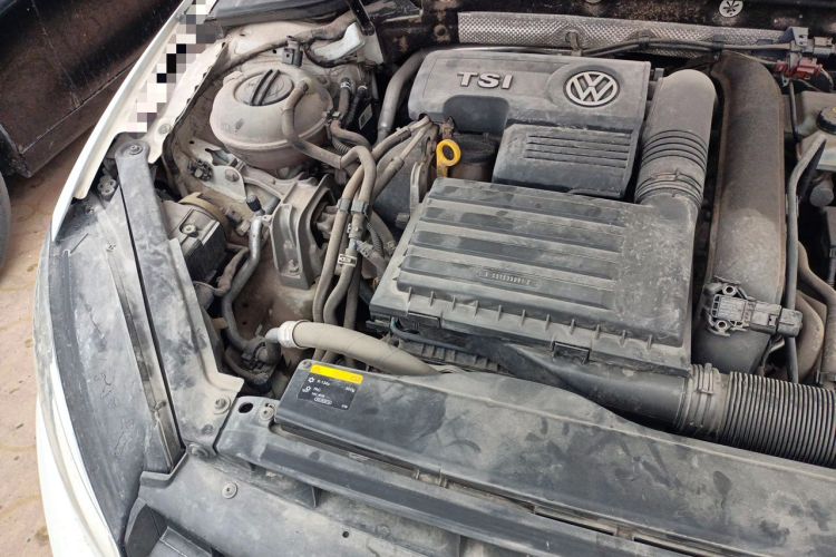 Used Volkswagen Golf 2016 230TSI Automatic Comfort Version Engine Bay Right