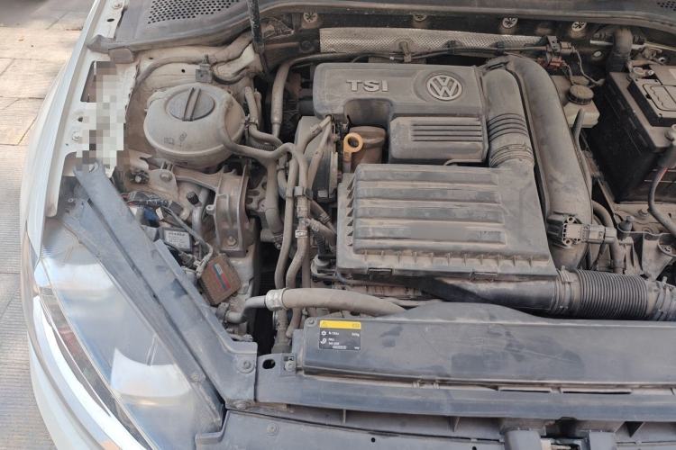 Used Volkswagen Golf 2016 230TSI Automatic Comfort Version Engine Bay Right