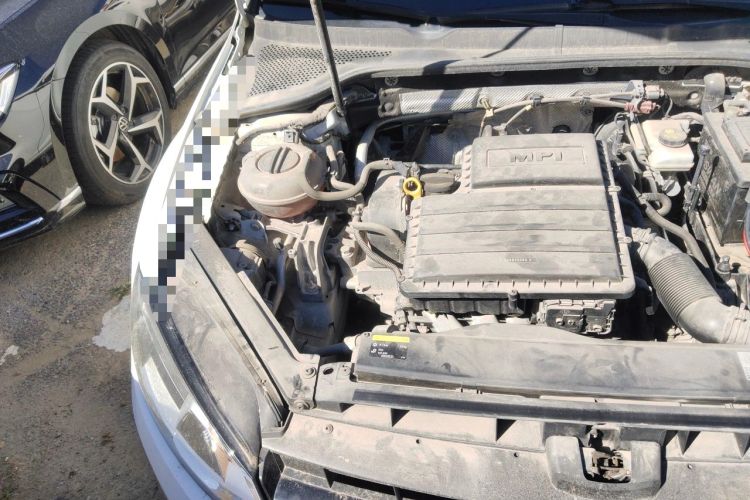 Used Volkswagen Golf 2016 1.6L Automatic Comfort Model Engine Bay Right