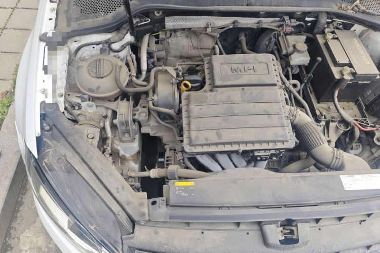 Used Volkswagen Golf 2016 1.6L Automatic Comfort Model Engine Bay Right