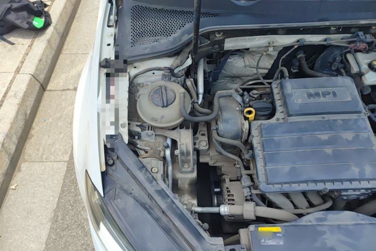 Used Volkswagen Golf 2016 1.6L Automatic Comfort Model Engine Bay Right
