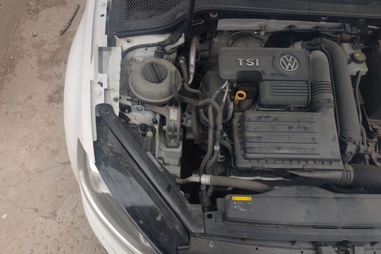 Used Volkswagen Golf 2016 1.4 TSI 25th Anniversary Edition Engine Bay Right