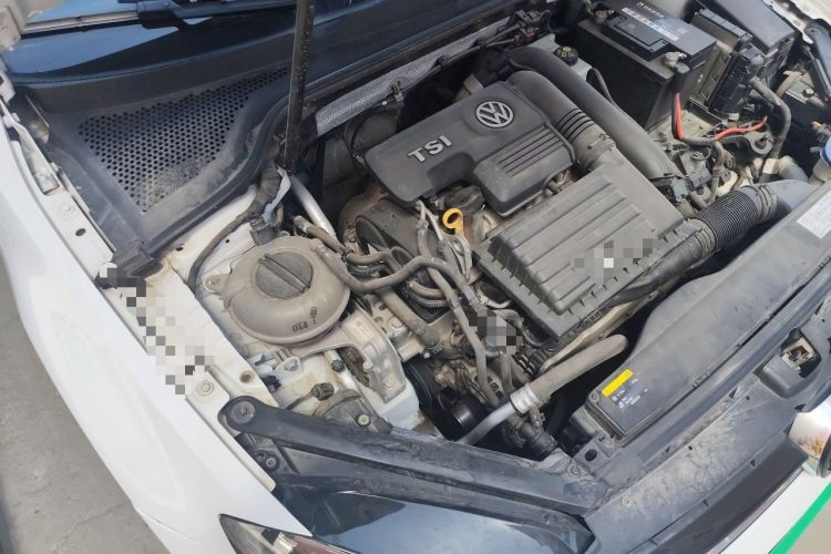 Used Volkswagen Golf 2016 230TSI Automatic Comfort Version Engine Bay Right