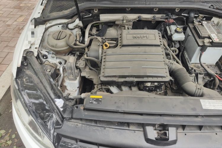 Used Volkswagen Golf 2016 1.6L Automatic Comfort Model Engine Bay Right