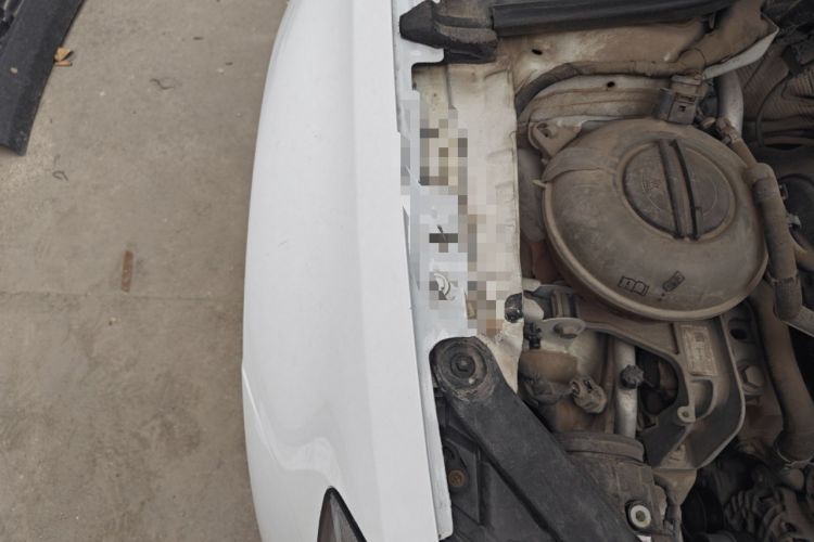 Used Volkswagen Golf 2016 230TSI Automatic Luxury Version Engine Bay Right