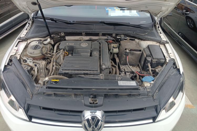 Used Volkswagen Golf 2016 230TSI Automatic Comfort Version Engine Bay