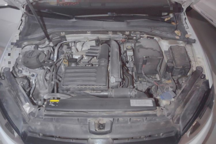 Used Volkswagen Golf 2016 230TSI Automatic Luxury Version Engine Bay