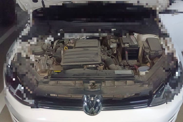 Used Volkswagen Golf 2016 1.6L Automatic Fashion Model Engine Bay