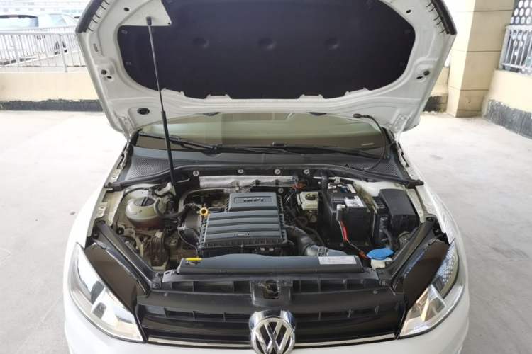 Used Volkswagen Golf 2016 1.6L Automatic Comfort Model Engine Bay