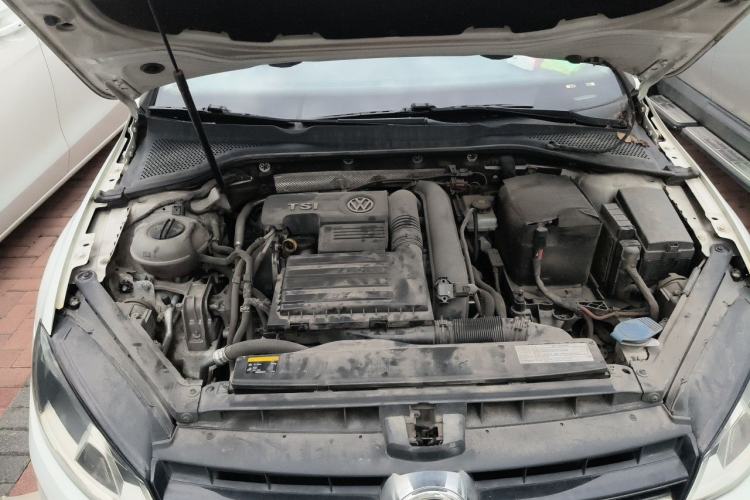 Used Volkswagen Golf 2016 230TSI Automatic Luxury Version Engine Bay