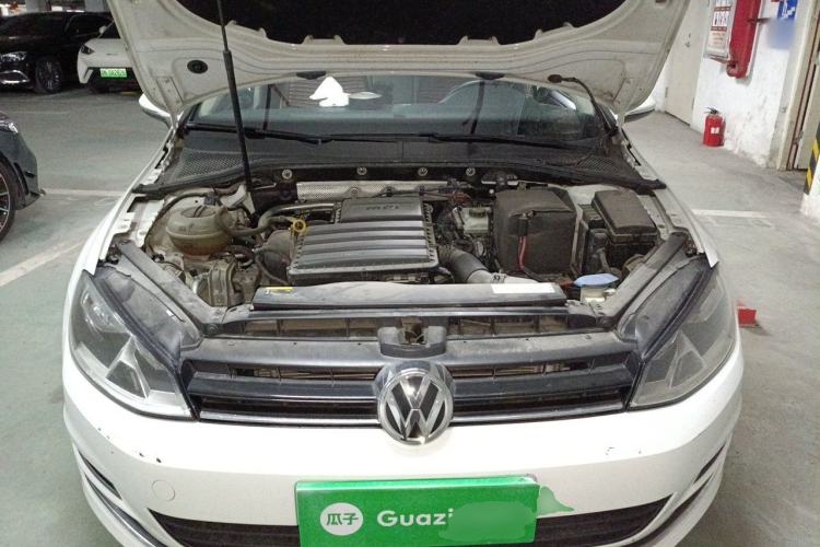 Used Volkswagen Golf 2016 1.6L Automatic Comfort Model Engine Bay