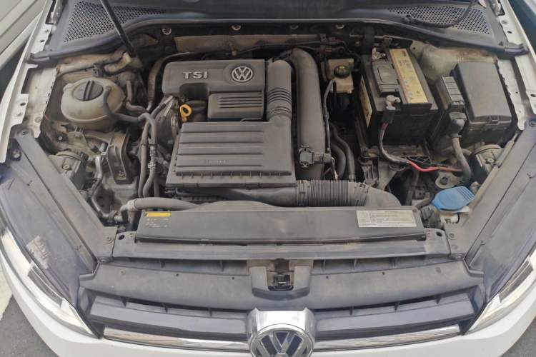 Used Volkswagen Golf 2016 230TSI Automatic Comfort Version Engine Bay