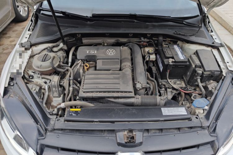 Used Volkswagen Golf 2016 230TSI Automatic Comfort Version Engine Bay