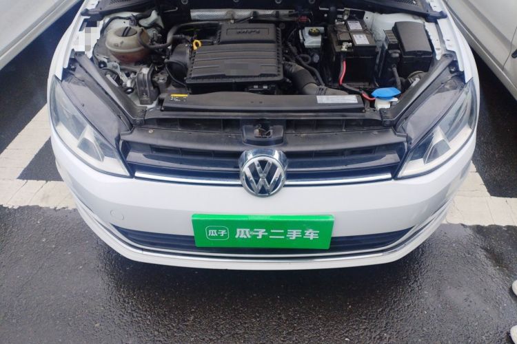 Used Volkswagen Golf 2016 1.6L Automatic Comfort Model Engine Bay