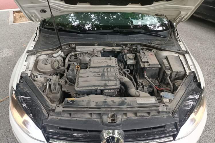 Used Volkswagen Golf 2016 1.6L Automatic Comfort Model Engine Bay