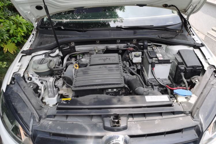 Used Volkswagen Golf 2016 1.6L Automatic Comfort Model Engine Bay