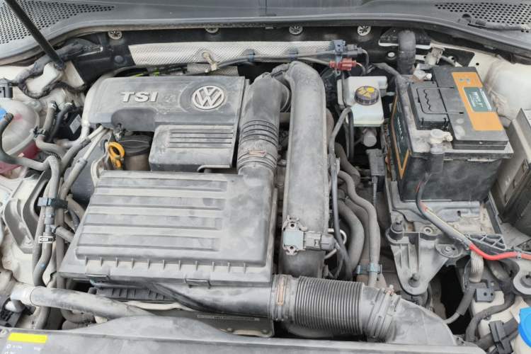 Used Volkswagen Golf 2016 230TSI Automatic Comfort Version Engine Bay