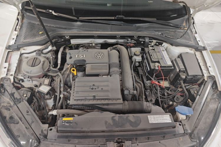 Used Volkswagen Golf 2016 230TSI Automatic Comfort Version Engine Bay